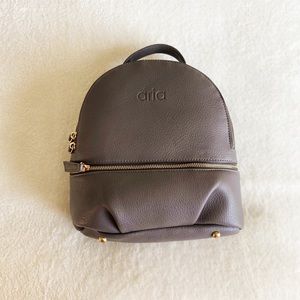 Like new aria mini diaper bag